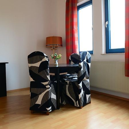 Monteur Und Messewohnung Rodgau Exteriör bild